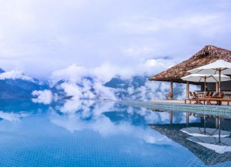 Ngắm vẻ đẹp hút hồn của hồ bơi vô cực trong chuyến du lịch Sapa
